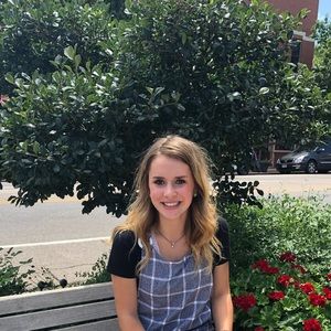 Meet your Posher, Chloe